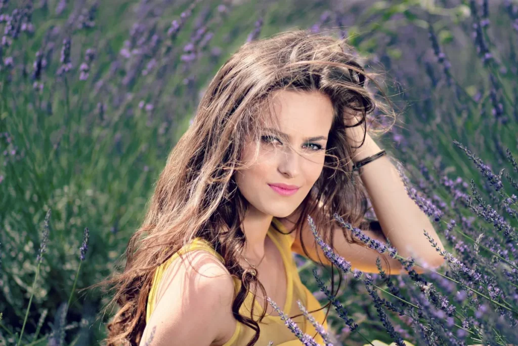 girl lavender flowers mov beauty nature 601444
